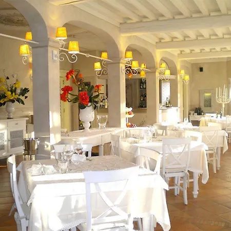 Relais I Piastroni Hotel 4*