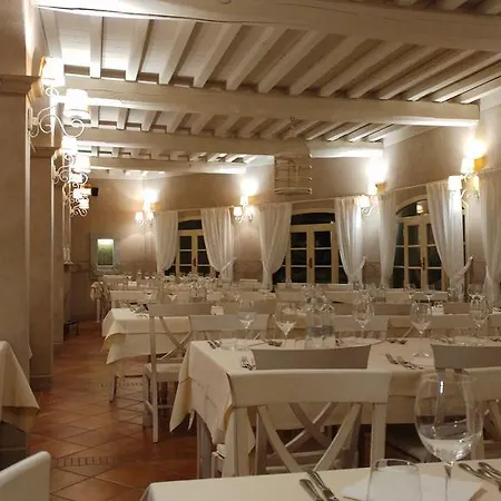 Relais I Piastroni 4*